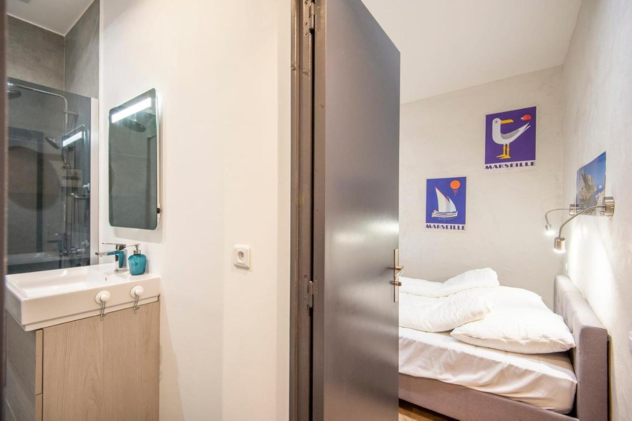Studio In The Heart Of Marseille - Vieux Port Apartment Екстериор снимка